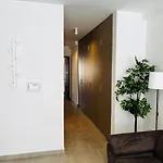 2br & Parking, Promenade Walks *