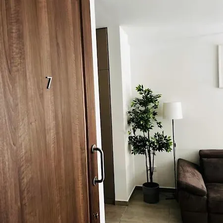 Apartment Sliema, Apt7, Stylish 2 Bedroom With Parking