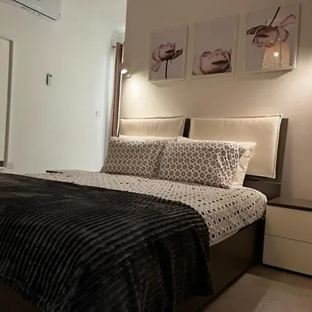 Sliema, Apt7, Stylish 2 Bedroom With Parking *
