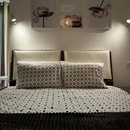 Apartment Sliema, Apt7, Stylish 2 Bedroom With Parking
