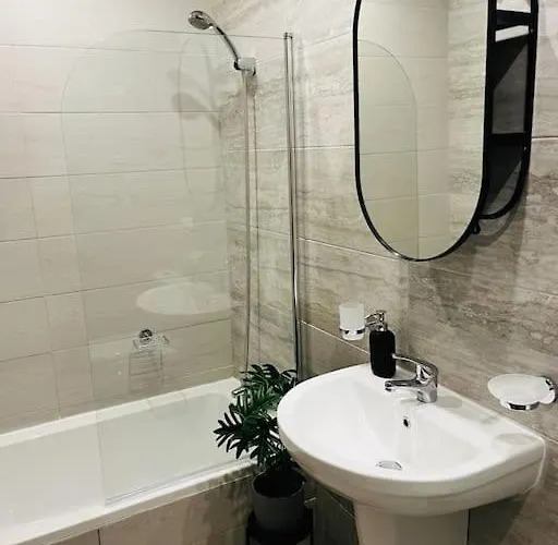 2br & Parking, Promenade Walks Sliema