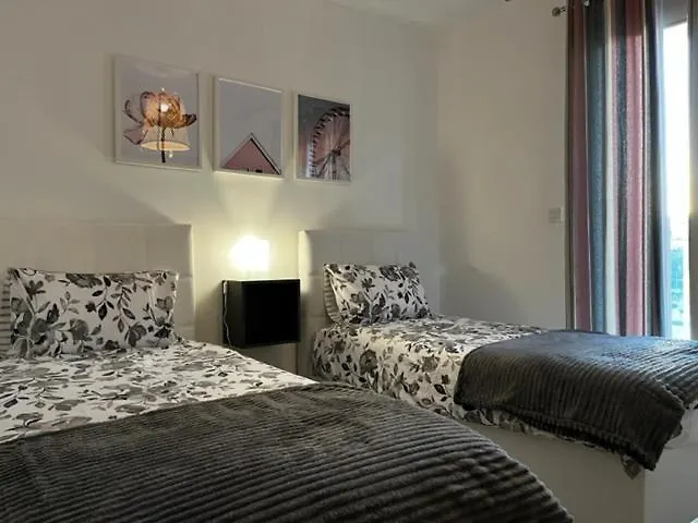 2br & Parking, Promenade Walks Sliema